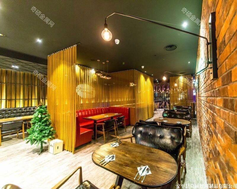 金属网帘客户案例——青岛酒吧